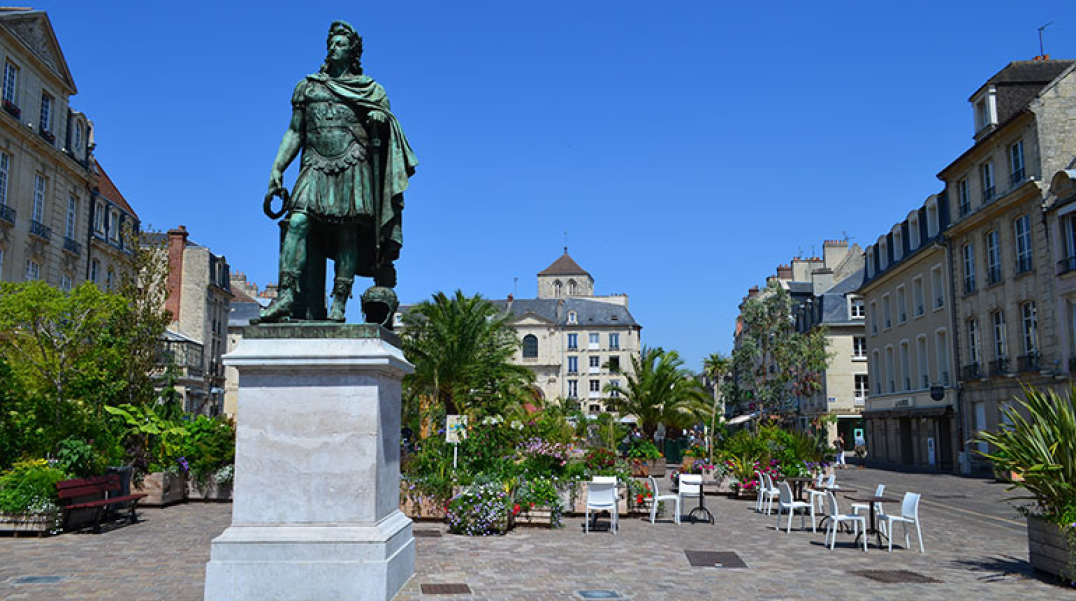 Place Saint Sauveur, Caen