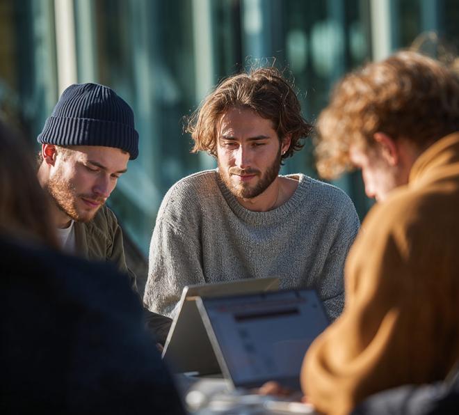 Collaborez avec nos étudiants